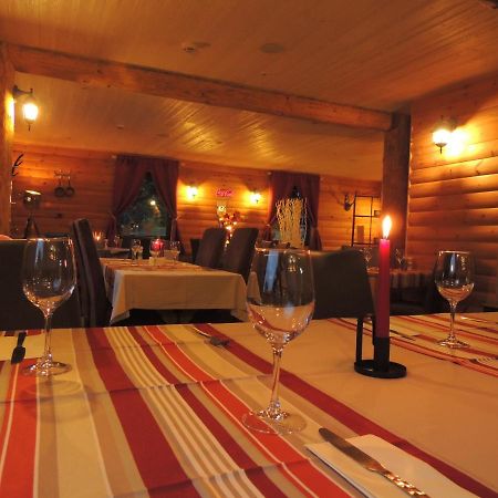 Dochamps Auberge "La Fourchette Paysanne" מראה חיצוני תמונה