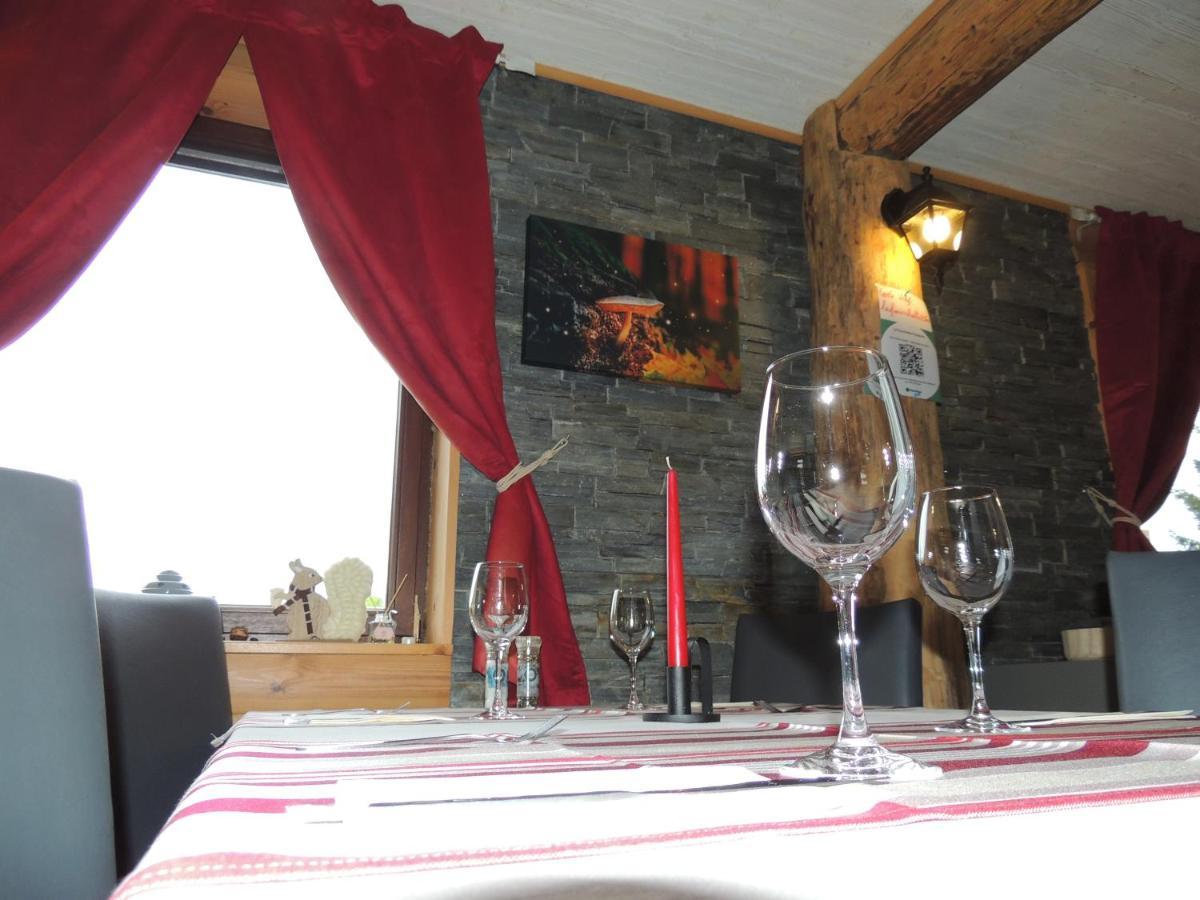 Dochamps Auberge "La Fourchette Paysanne" מראה חיצוני תמונה