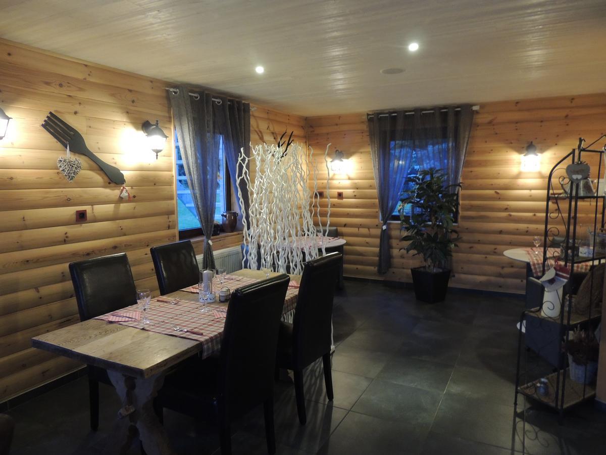 Dochamps Auberge "La Fourchette Paysanne" מראה חיצוני תמונה